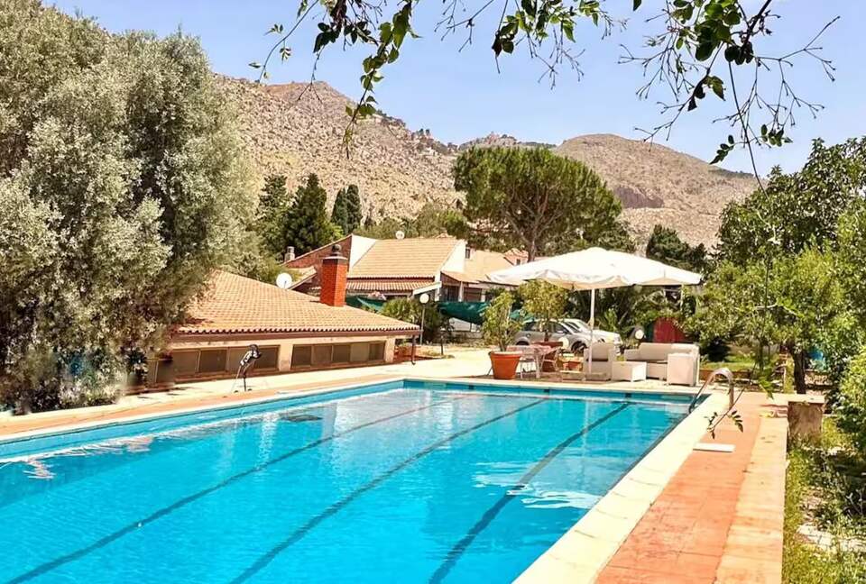 Coastal Villa with Independent Guest Studio - Palermo, Italy