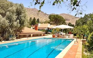 Coastal Villa with Independent Guest Studio - Palermo, Italy