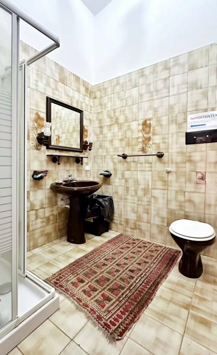 Coastal Villa with Independent Guest Studio - Palermo, Italy