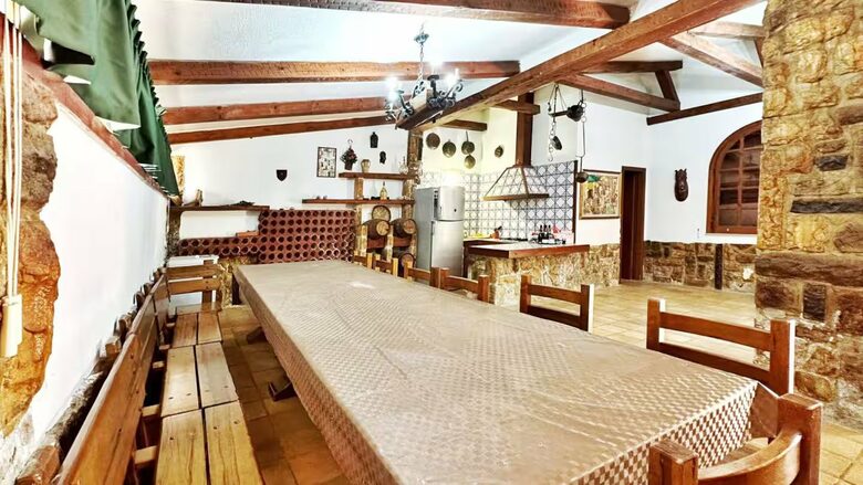 Coastal Villa with Independent Guest Studio - Palermo, Italy