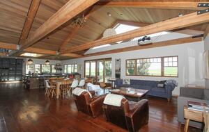 Sonoma County Farm Estate with Artisan Creamery - Petaluma, California