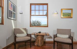 Sonoma County Farm Estate with Artisan Creamery - Petaluma, California