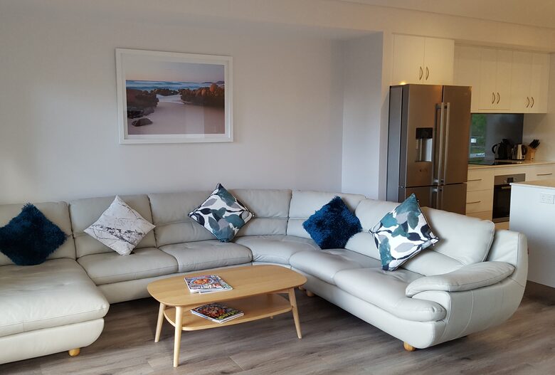 Bush & Ocean View Villa in Dunsborough - Dunsborough, Australia