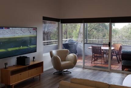 Bush & Ocean View Villa in Dunsborough - Dunsborough, Australia