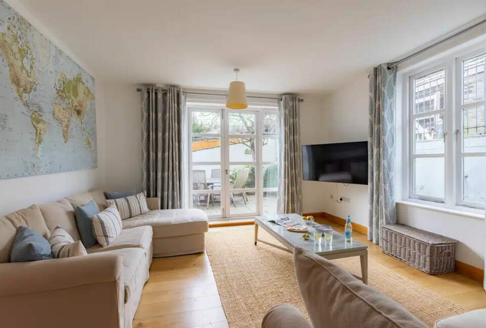 A Sophisticated Chapel in Padstow's Old Town - Padstow, United Kingdom