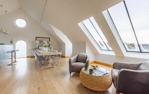 A Sophisticated Chapel in Padstow's Old Town - Padstow, United Kingdom