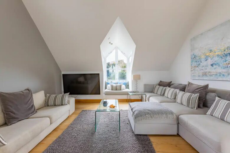 A Sophisticated Chapel in Padstow's Old Town - Padstow, United Kingdom