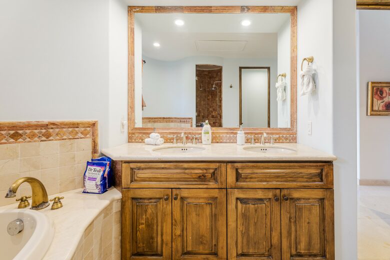 Elegant Cabo Retreat in Prestigious Palmilla - San José del Cabo, Mexico