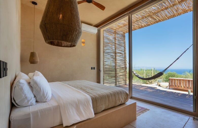Solar-Powered Desert Retreat with Rooftop Views near La Ventana - El Sargento, Mexico