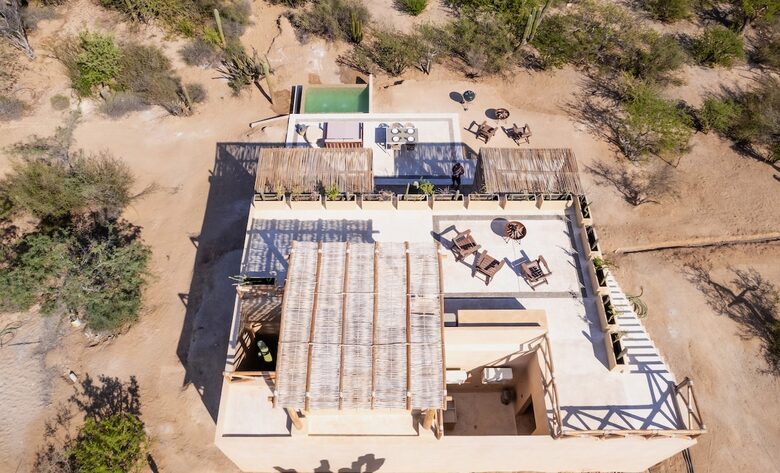 Solar-Powered Desert Retreat with Rooftop Views near La Ventana - El Sargento, Mexico