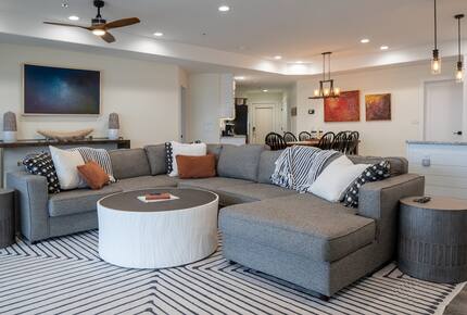 Spacious Lakefront Penthouse Retreat at Emerald Bay - Lake Ozark, Missouri