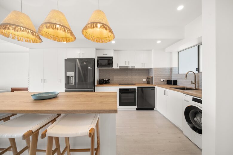 Pacific Ocean Views Beside Burleigh Head National Park - Gold Coast, Australia