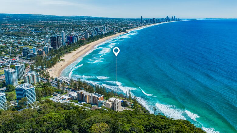 Pacific Ocean Views Beside Burleigh Head National Park - Gold Coast, Australia