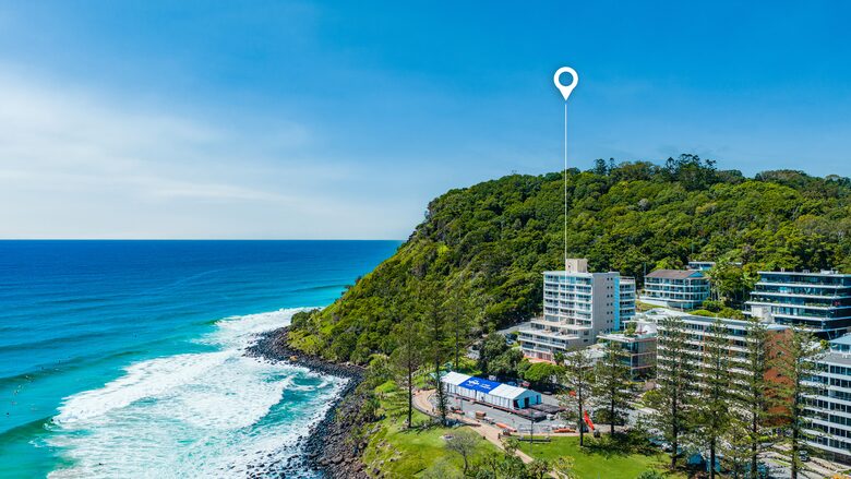 Pacific Ocean Views Beside Burleigh Head National Park - Gold Coast, Australia