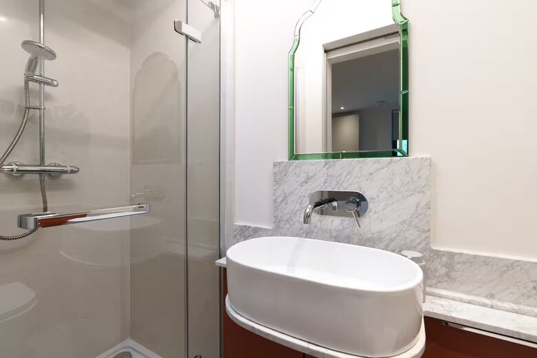 Stillorgan's Refined Townhome - Stillorgan, Ireland