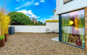 Stillorgan's Refined Townhome - Stillorgan, Ireland