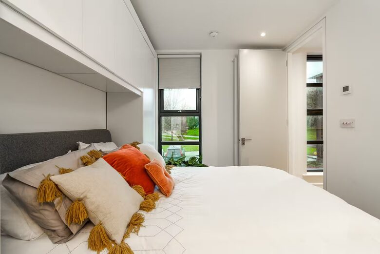 Stillorgan's Refined Townhome - Stillorgan, Ireland