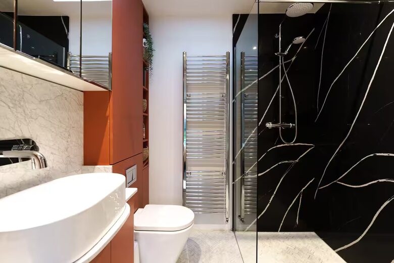 Stillorgan's Refined Townhome - Stillorgan, Ireland