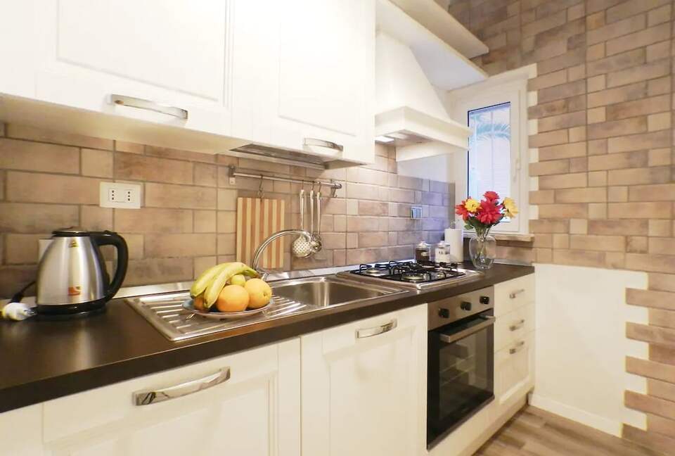 Rome 1BD Apartment - Rome, Italy