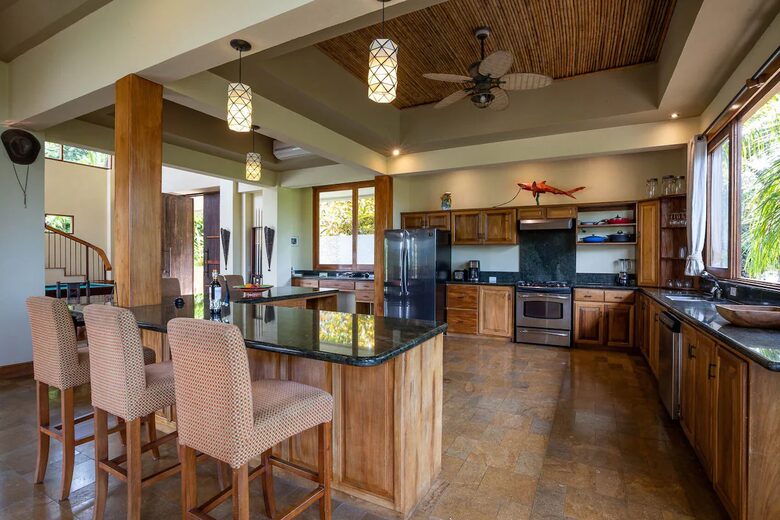 Rainforest Estate with Ocean Views near Manuel Antonio National Park - Quepos, Costa Rica