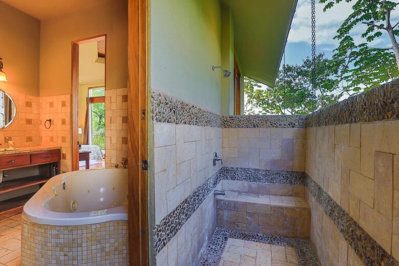 Rainforest Estate with Ocean Views near Manuel Antonio National Park - Quepos, Costa Rica