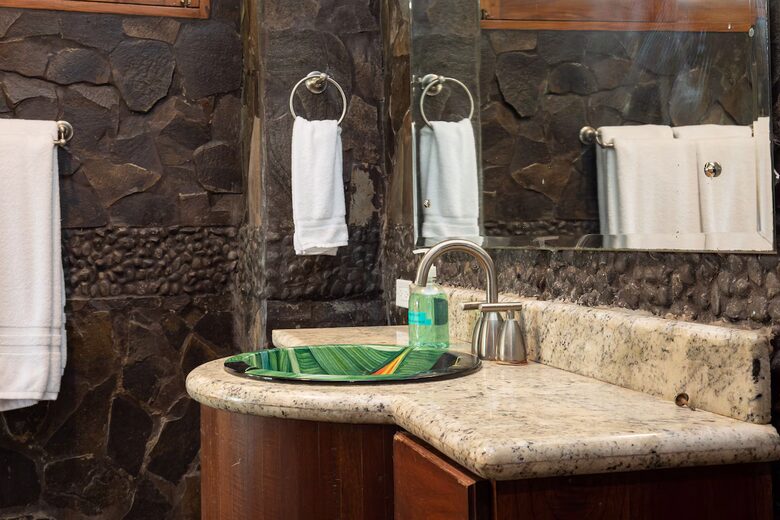 Rainforest Estate with Ocean Views near Manuel Antonio National Park - Quepos, Costa Rica