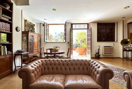 Coastal Villa with Independent Guest Studio - Palermo, Italy