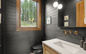 Great Northern Mountain Escape