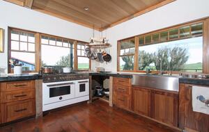 Sonoma County Farm Estate with Artisan Creamery - Petaluma, California