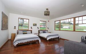 Sonoma County Farm Estate with Artisan Creamery - Petaluma, California