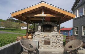 Sonoma County Farm Estate with Artisan Creamery - Petaluma, California