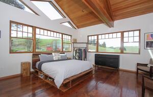 Sonoma County Farm Estate with Artisan Creamery - Petaluma, California