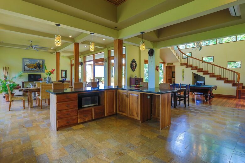 Rainforest Estate with Ocean Views near Manuel Antonio National Park - Quepos, Costa Rica