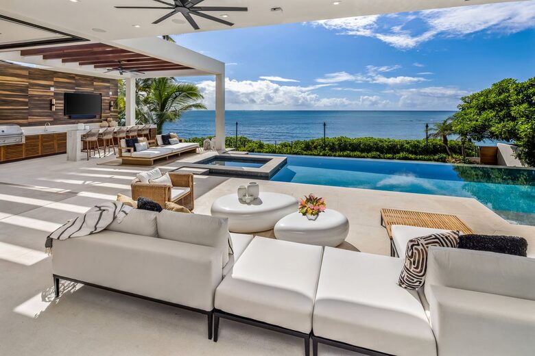 Award-Winning Oceanfront Villa in Honolulu’s Diamond Head Cove - Hono, Hawaii