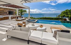 Award-Winning Oceanfront Villa in Honolulu’s Diamond Head Cove