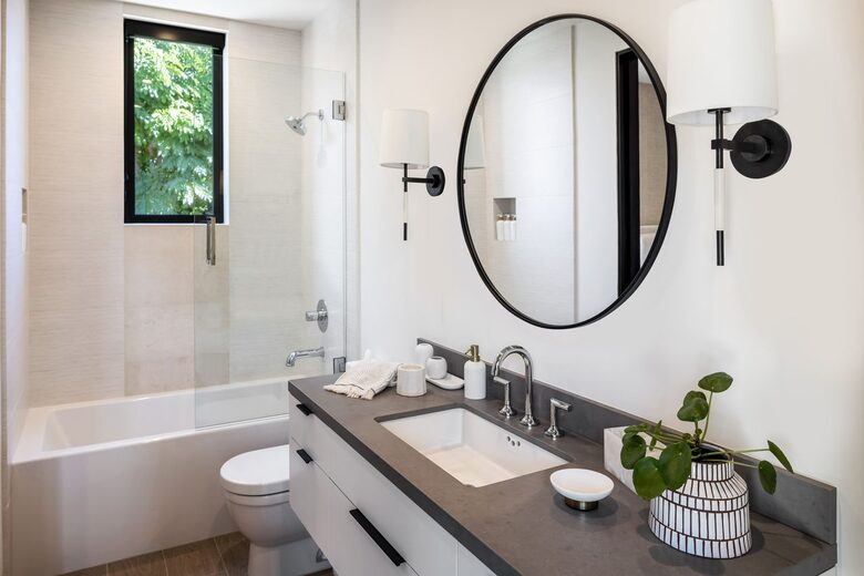 Award-Winning Oceanfront Villa in Honolulu’s Diamond Head Cove - Hono, Hawaii