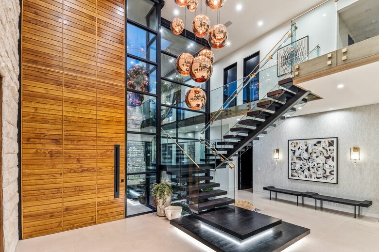 Award-Winning Oceanfront Villa in Honolulu’s Diamond Head Cove - Hono, Hawaii