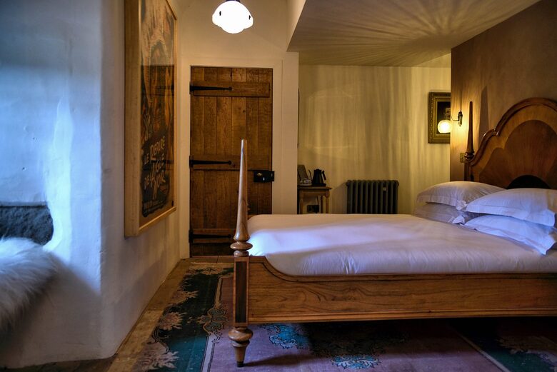 Kilmartin Castle | A 16th-Century Scottish Retreat - Kilmartin, United Kingdom