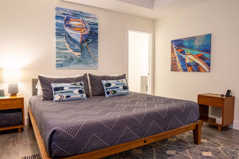 Spacious Lakefront Penthouse Retreat at Emerald Bay - Lake Ozark, Missouri