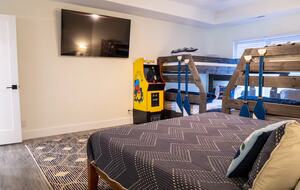 Spacious Lakefront Penthouse Retreat at Emerald Bay - Lake Ozark, Missouri