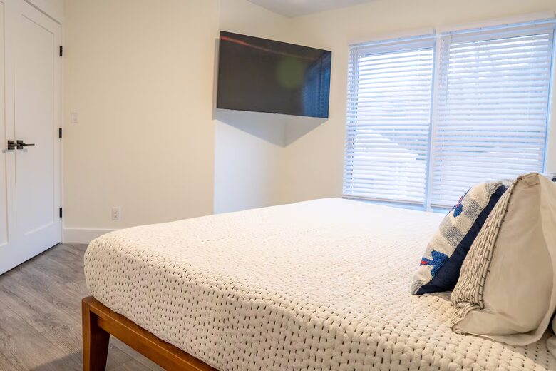 Spacious Lakefront Penthouse Retreat at Emerald Bay - Lake Ozark, Missouri