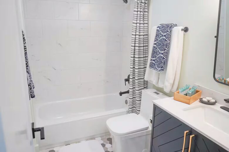 Spacious Lakefront Penthouse Retreat at Emerald Bay - Lake Ozark, Missouri