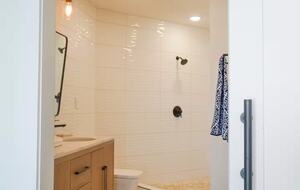 Spacious Lakefront Penthouse Retreat at Emerald Bay - Lake Ozark, Missouri