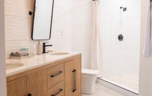 Spacious Lakefront Penthouse Retreat at Emerald Bay - Lake Ozark, Missouri