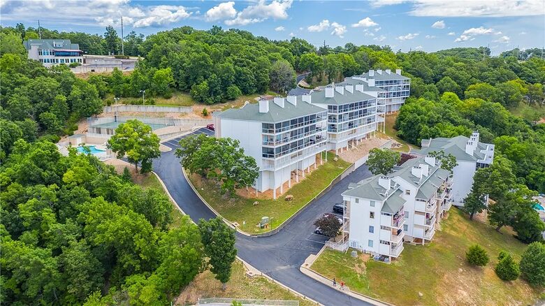Spacious Lakefront Penthouse Retreat at Emerald Bay - Lake Ozark, Missouri
