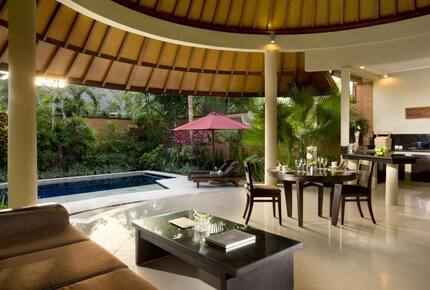 Peaceful Bali Garden Villa Steps from Seminyak Dining & Beach - Badung, Indonesia