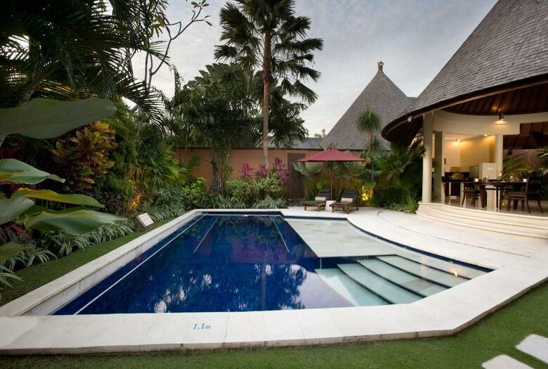 Peaceful Bali Garden Villa Steps from Seminyak Dining & Beach - Badung, Indonesia