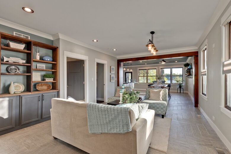 Gages Lake Waterfront Retreat with Private Dock - Grayslake, Illinois