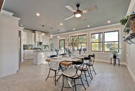 Gages Lake Waterfront Retreat with Private Dock - Grayslake, Illinois