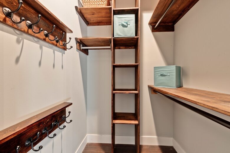 Gages Lake Waterfront Retreat with Private Dock - Grayslake, Illinois